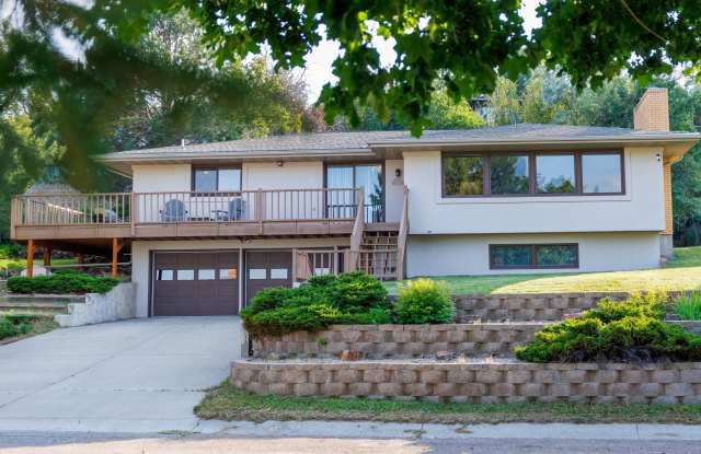 2750 Greenbriar Drive photos photos