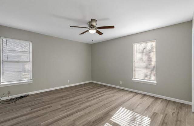 3 Pershing Drive - B Gallery 2
