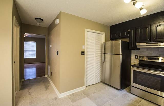 La Vie on 18th Ave. photos photos