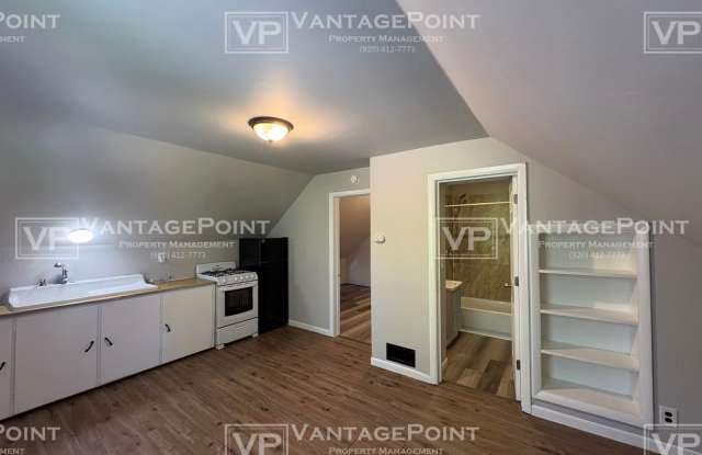 1221 Chicago Street - C Gallery 3