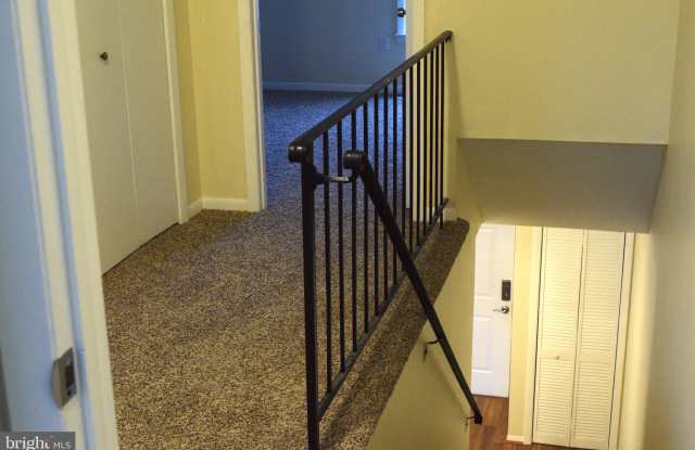 6482 SILVER RIDGE CIRCLE Gallery 2