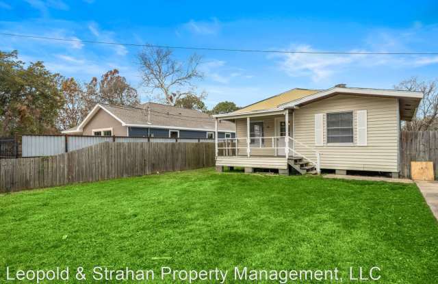 304 Plum St - 304 Plum St, La Marque, TX 77568