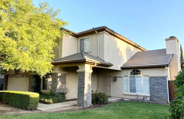 9834 N Whitney Ave - 9834 North Whitney Avenue, Fresno, CA 93720