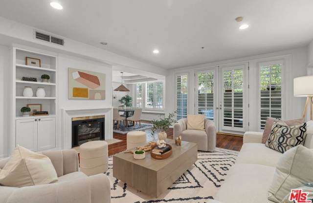 575 S Barrington Ave photos photos