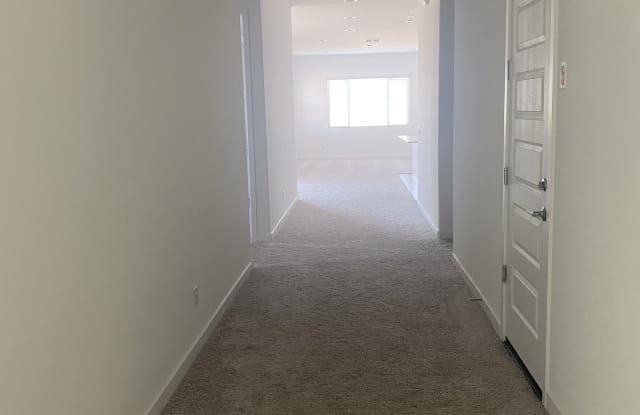 22204 N Parada Dr - 22204 North Parada Drive, Sun City West, AZ 85375