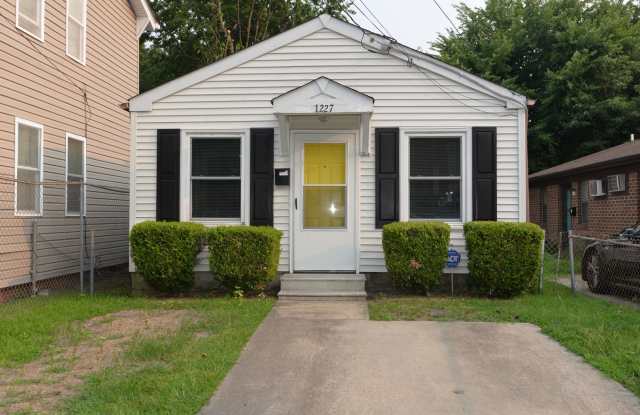 Single Family in Norfolk photos photos Single Family in Norfolk photos photos
