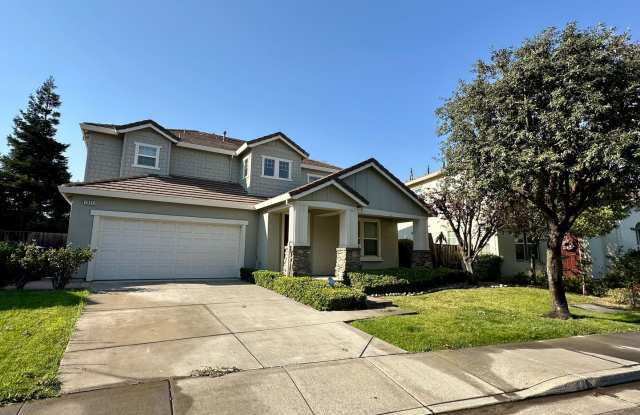 Large beautiful home, new paint. Bedroom and full bathroom downstairs photos photos