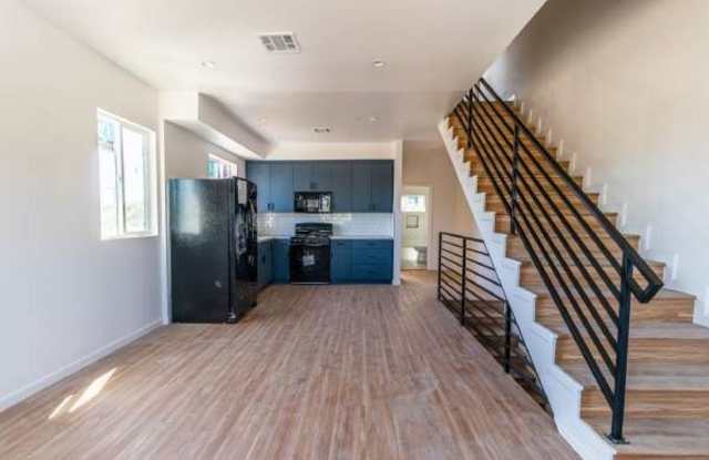 3BR 3BA Modern Townhome in Prime NOHO photos photos