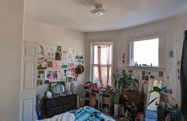42 Fisher Ave #3C Boston MA 02120 Gallery 4
