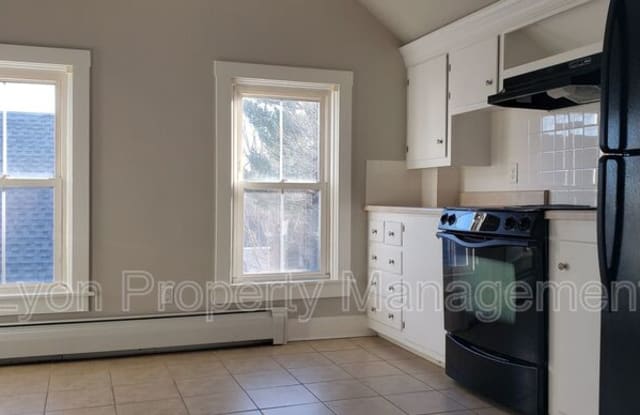 188 Broad st - 188 Broad Street, Bristol County, MA 02760