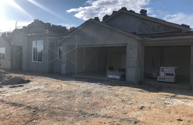 2715 E Briarwood Dr - 2715 E Floribunda Dr, Holladay, UT 84117