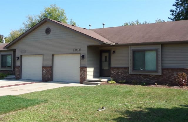 39862 Bridgeview - 39862 Bridgeview St, Macomb County, MI 48045