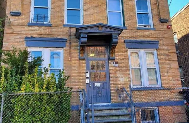 47 GRANT AVE - 47 Grant Avenue, Jersey City, NJ 07305