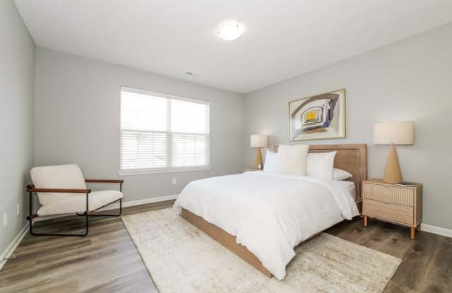 1110 Northwest Hilltop Lane Gallery 2
