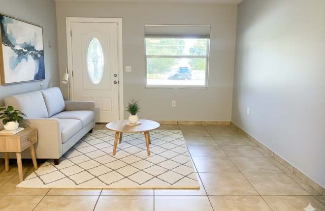 Charming 3-Bedroom Duplex in the Heart of Orlando photos photos