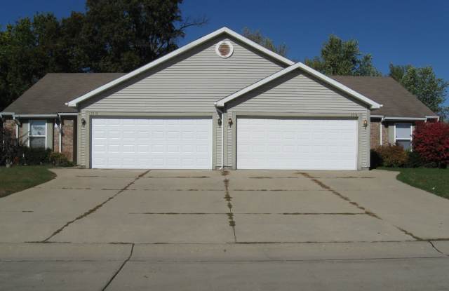 Duplex on Southside. 2bed/2bath with 2 car garage privacy fence. photos photos Duplex on Southside. 2bed/2bath with 2 car garage privacy fence. photos photos