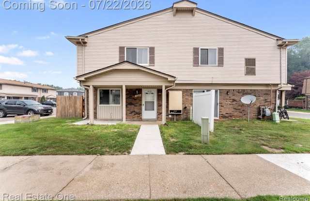 15588 Dupage Boulevard Gallery 2