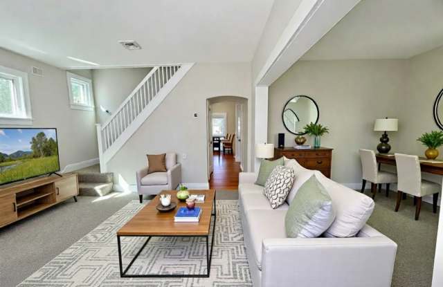 3 Bedroom 1.5 Bathroom Available in Manheim! photos photos