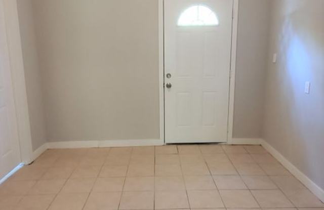 6953 Hunnicutt Lane Gallery 2