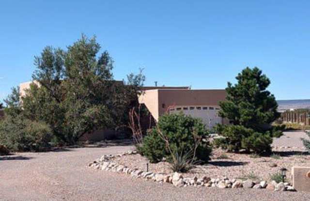 5 Ocotillo Way - 5 Ocotillo Way, Sandoval County, NM 87043