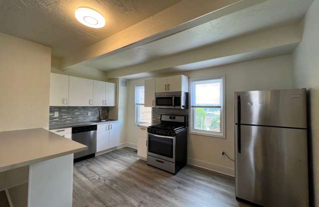 Updated 2BR house now available! photos photos
