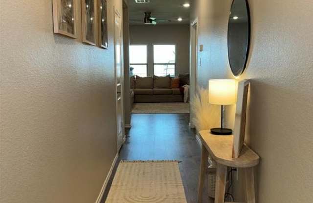 207 Pine Hollow Way Gallery 3