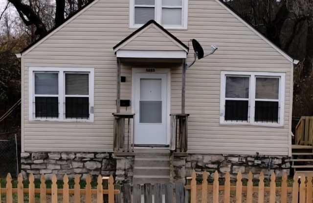 COZY CUTE  FRESHLY RENEWED 3 B.R. HOUSE!! - 5033 Linwood Boulevard, Kansas City, MO 64128