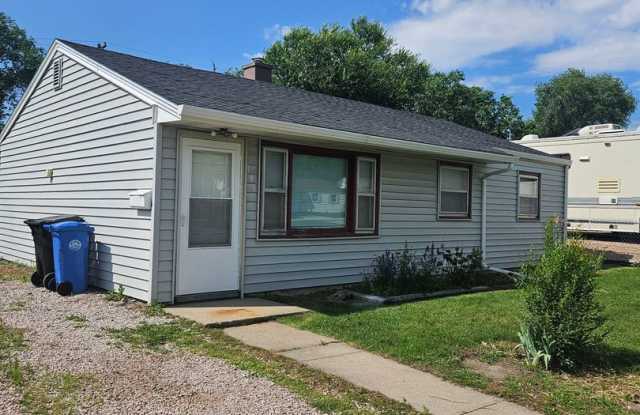 3 BED | 1 BATH | SINGLE-LEVEL HOME | ROBBINSDALE photos photos