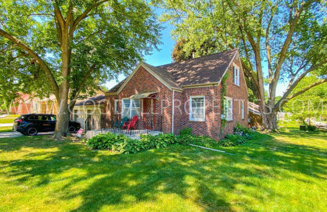 3310 54th Street - 3310 54th Street, Des Moines, IA 50310