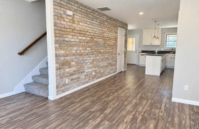 829 Riverview Lane Gallery 2