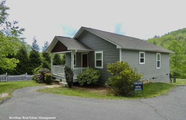 Modern Cottage in Fairview photos photos