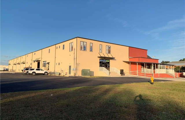 110 W Interlake Boulevard photos photos