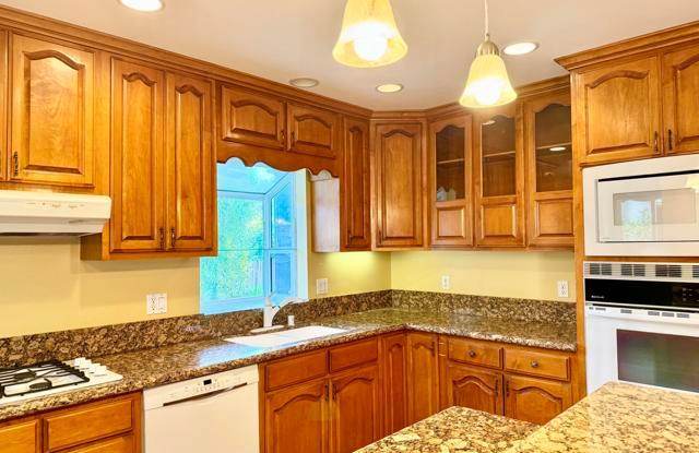 1736 Vistillas Road - 1736 Vistillas Road, Altadena, CA 91001