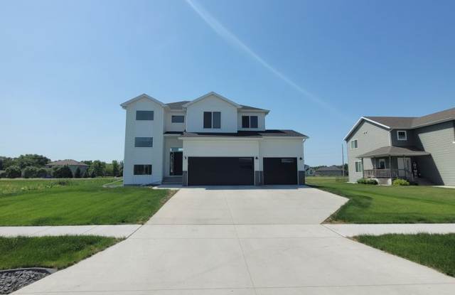 Beautiful Single Family Home Gallery 3
