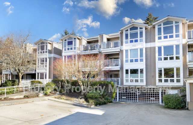 702 Kirkland Way - 702 Kirkland Way, Kirkland, WA 98033