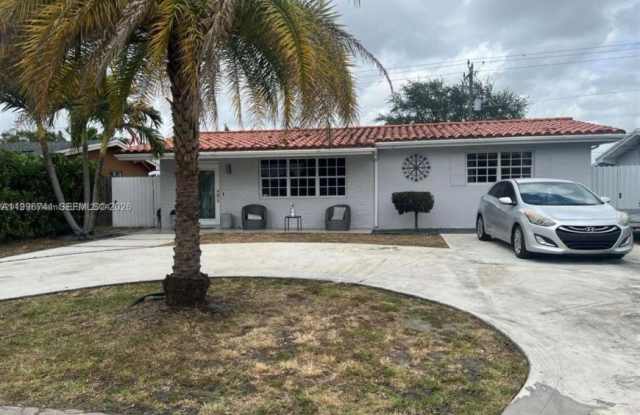 7651 NW 14th St # 7651 photos photos