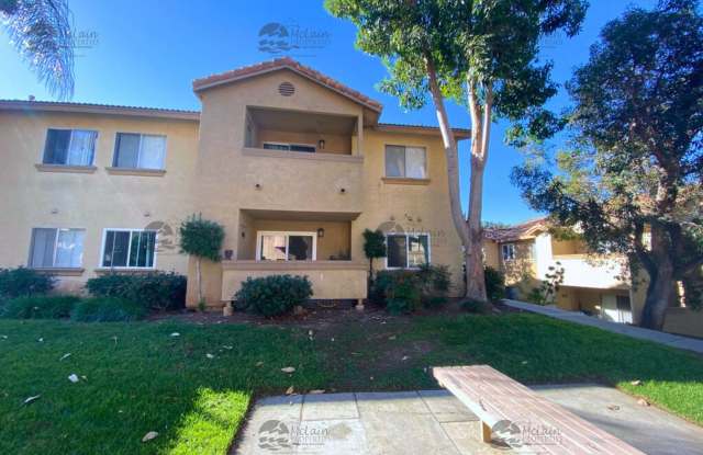 Second Story 2 Bd/2Ba Townhouse in San Marcos - 209 Woodland Parkway, San Marcos, CA 92069