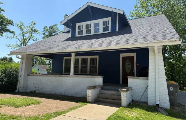5 bedroom, 2 bath Home: Available July 2027! Gallery 3