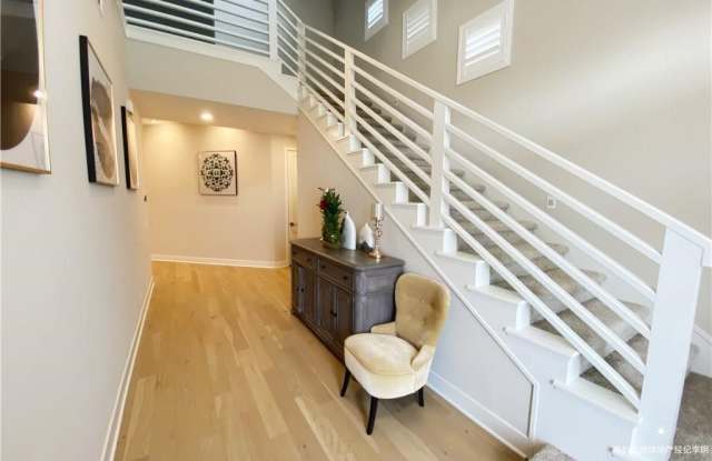 124 Swift Gallery 2
