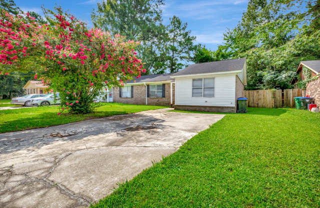 Now Available! Pet-Friendly 2BR Duplex in Gadsden Acres photos photos