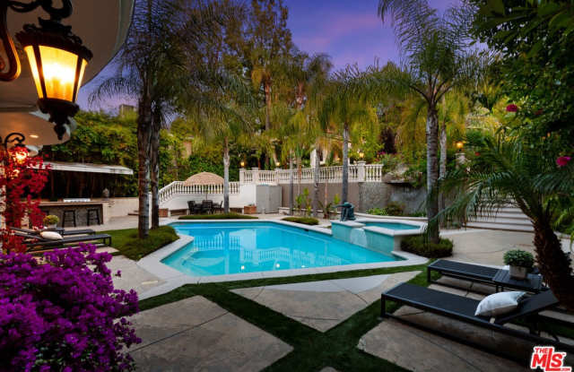 16020 Valley Vista Boulevard Gallery 2