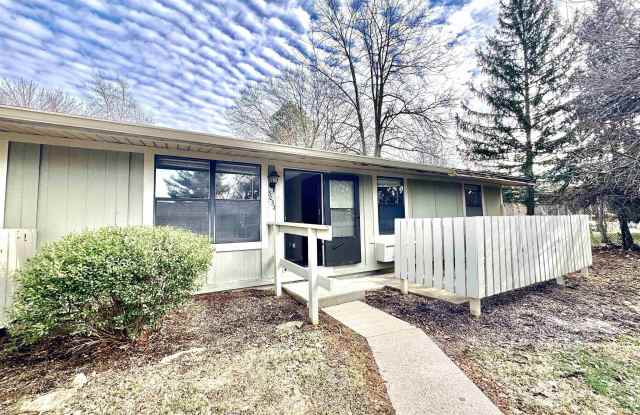 3032 E Amy Lane photos photos