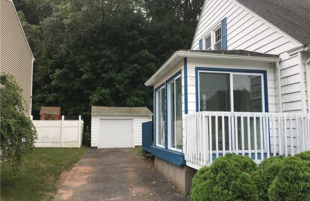 124 Southington Avenue Gallery 3