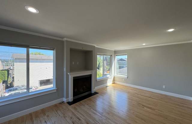 Spacious 5BR Queen Anne Townhome Gallery 3