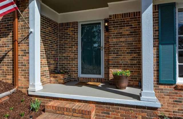 3200 Golf Club Drive Gallery 3