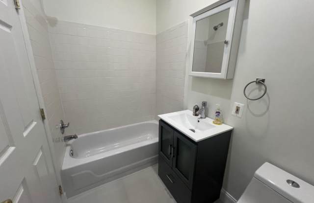 1324 H ST NE #2 Gallery 3