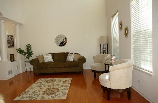 606 Mansfield Way Gallery 3