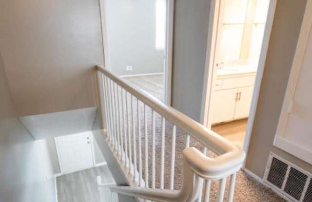 8655 Starcrest Dr Gallery 4