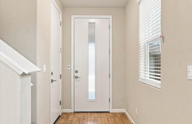 1118 Elevations Wy W Gallery 3