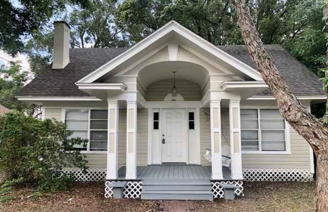 BEAUTIFUL! Newly remodeled 2/1 home- AVAILABLE photos photos